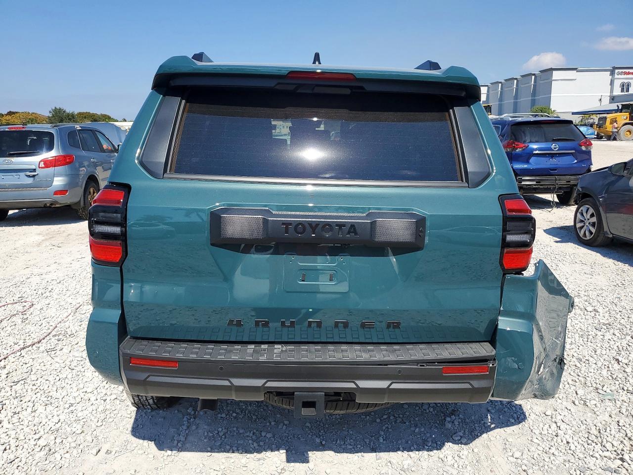 2025 Toyota 4Runner Sr5 - Image 6