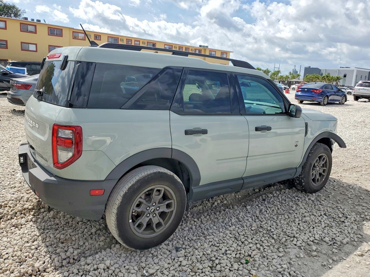2024 Ford Bronco Sport Big Bend - Image 3