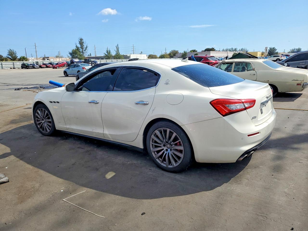 2018 Maserati Ghibli S - Image 2