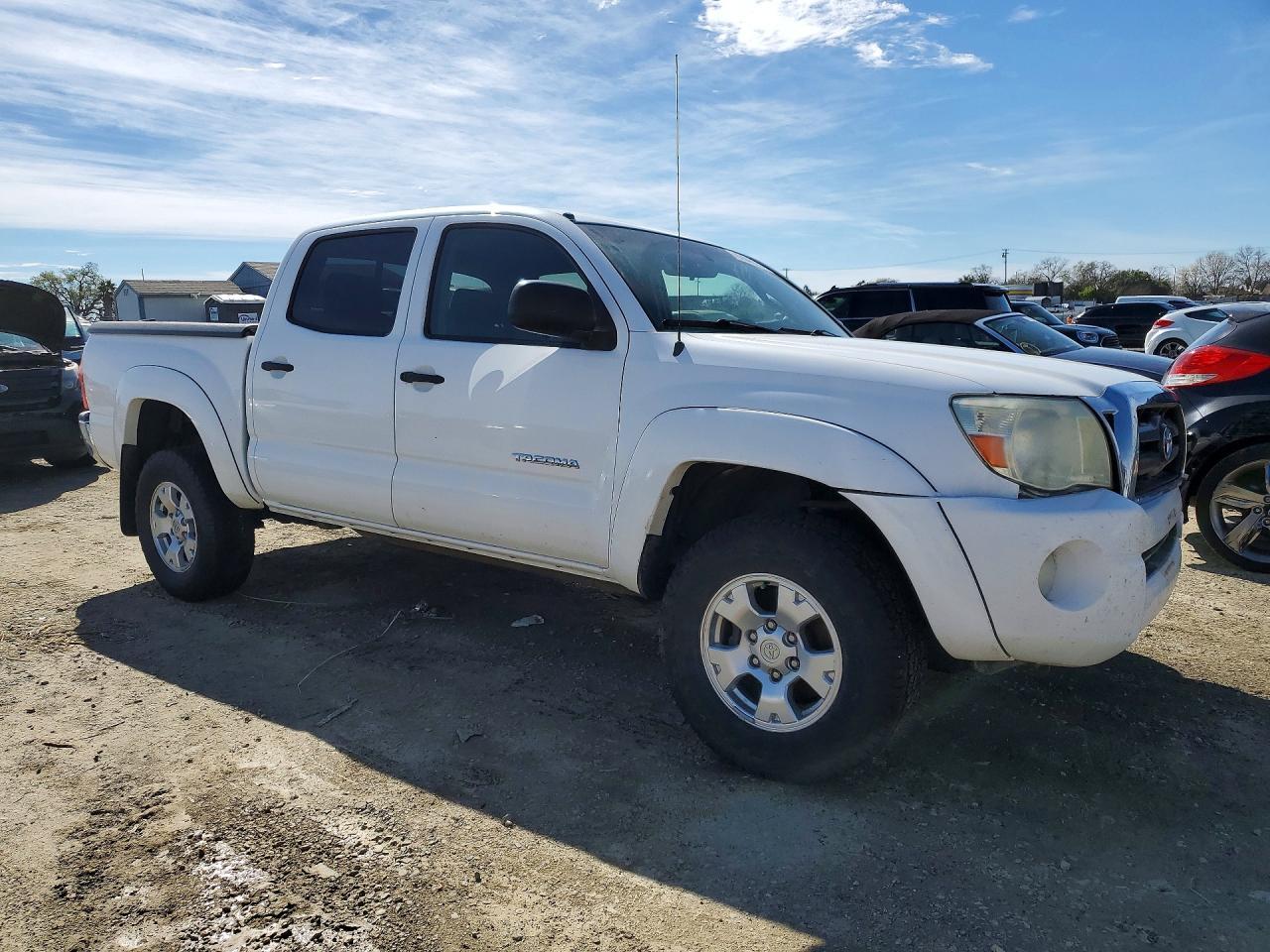 2005 Toyota Tacoma V6 - Image 4
