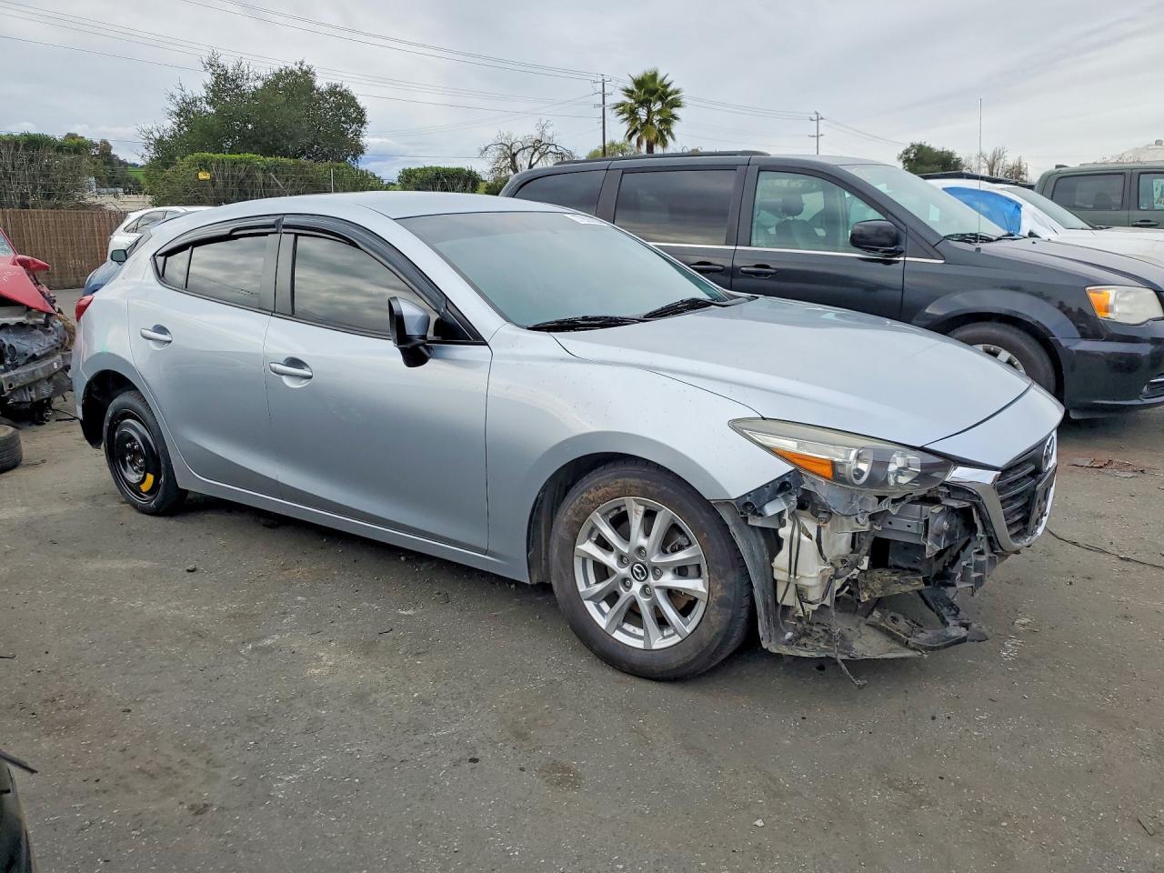 2017 Mazda 3 Sport - Фото 4