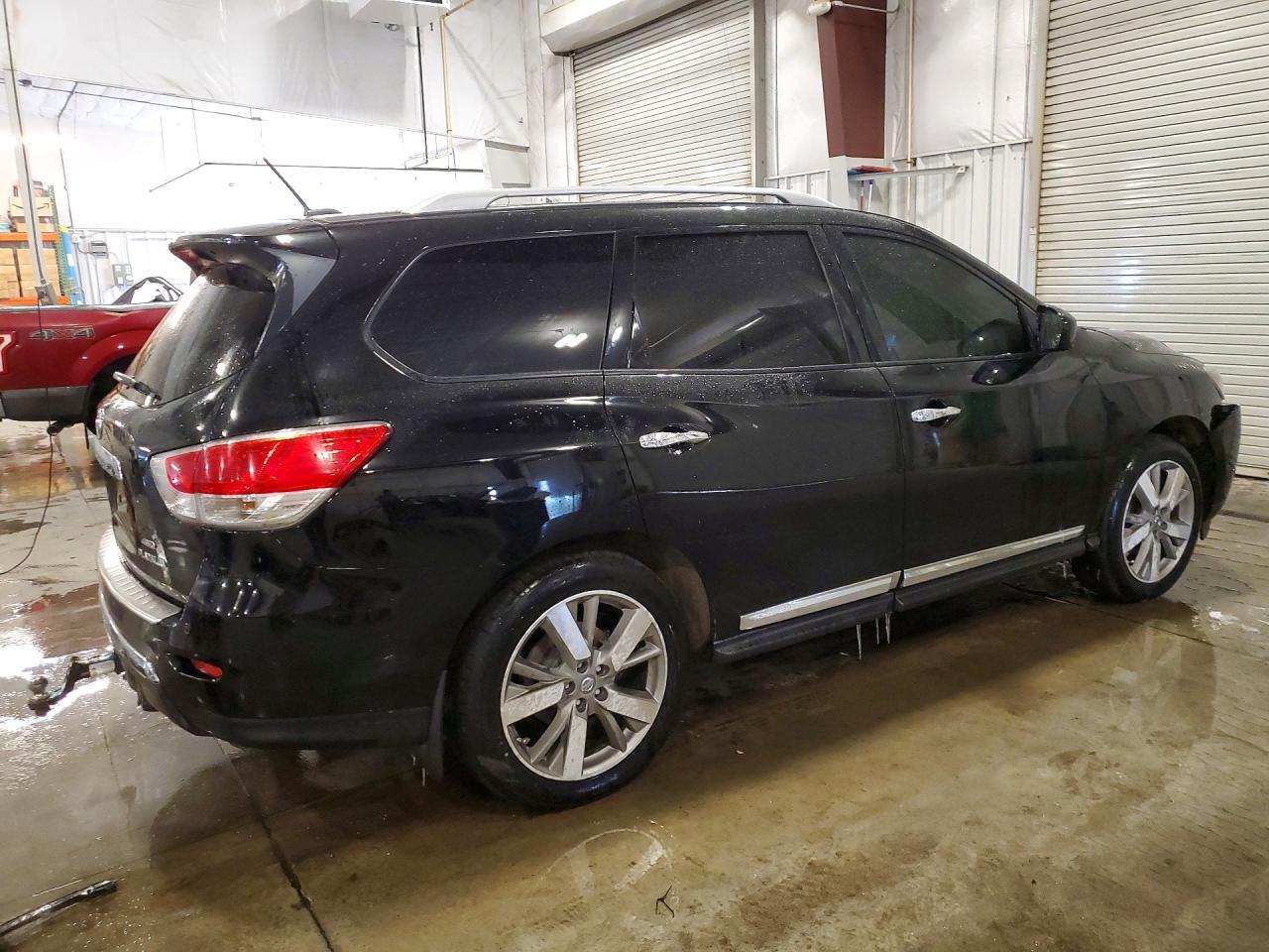 2014 Nissan Pathfinder S - Фото 3