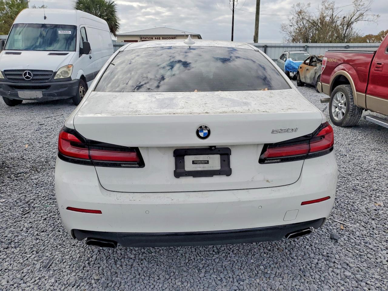 2021 BMW 530 I - Image 6