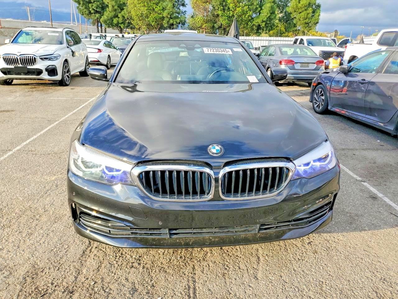 2019 BMW 530E - Image 5