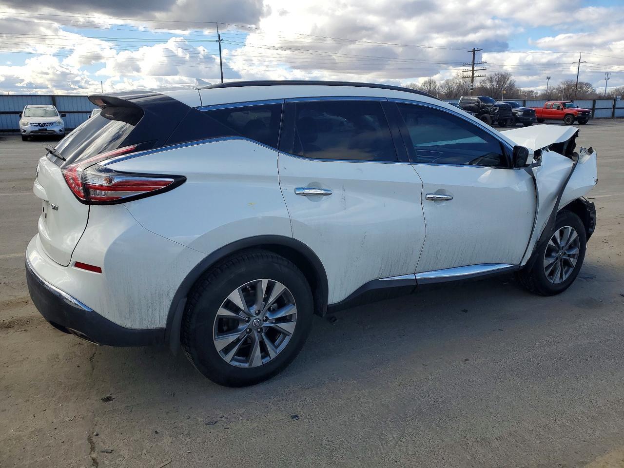 2015 Nissan Murano Sv - Image 3