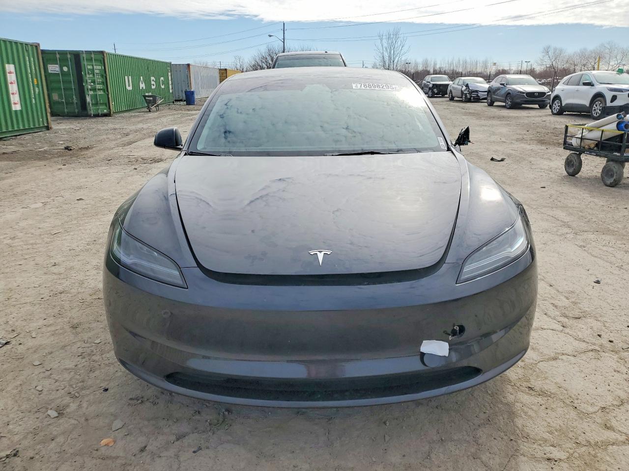 2024 Tesla Model 3 - Фото 5
