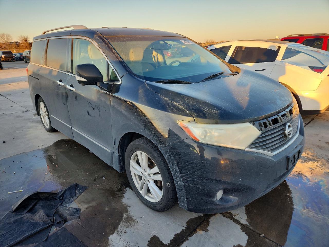 2013 Nissan Quest S - Фото 4