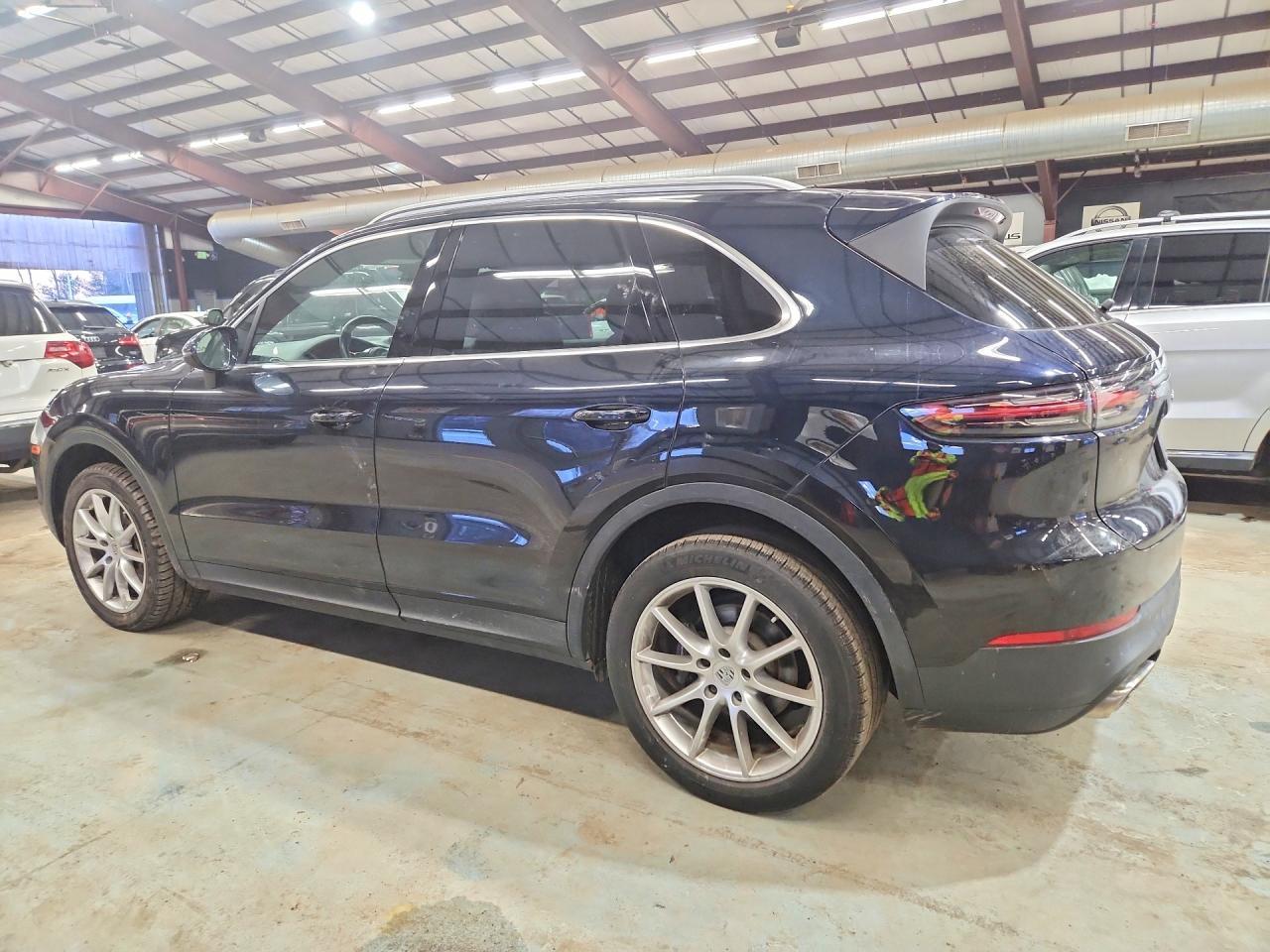 2019 Porsche Cayenne - Image 2