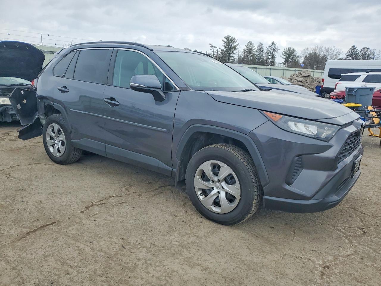 2021 Toyota Rav4 Le - Image 4