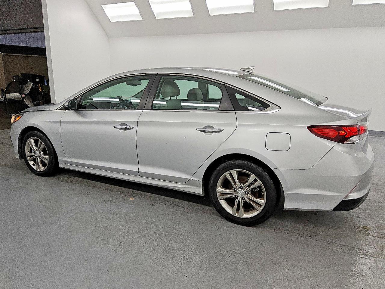 2019 Hyundai Sonata Sel - Фото 2
