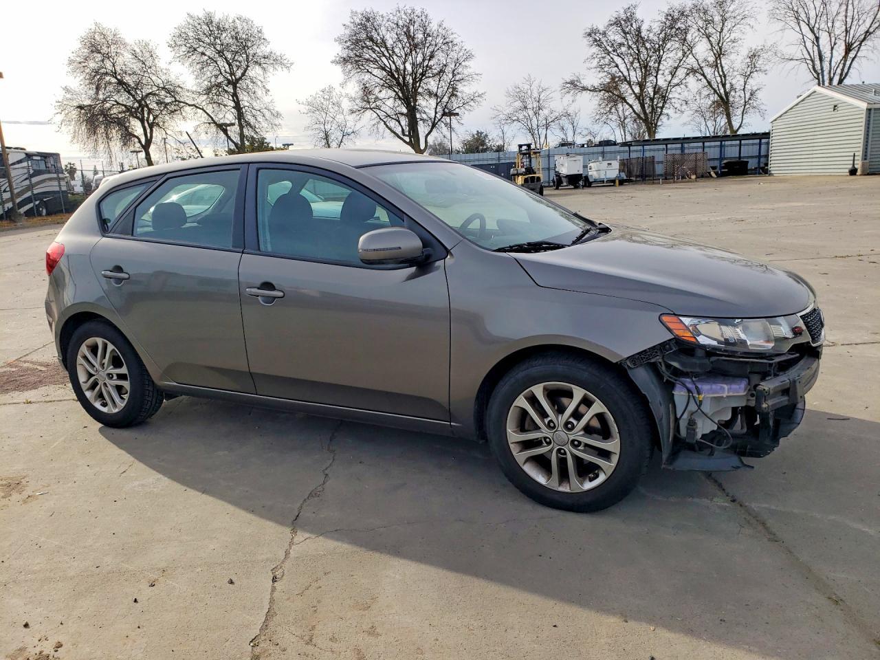 2012 Kia Forte5 Ex - Image 4