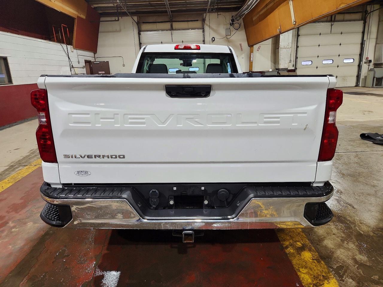 2024 Chevrolet Silverado C1500 - Фото 6