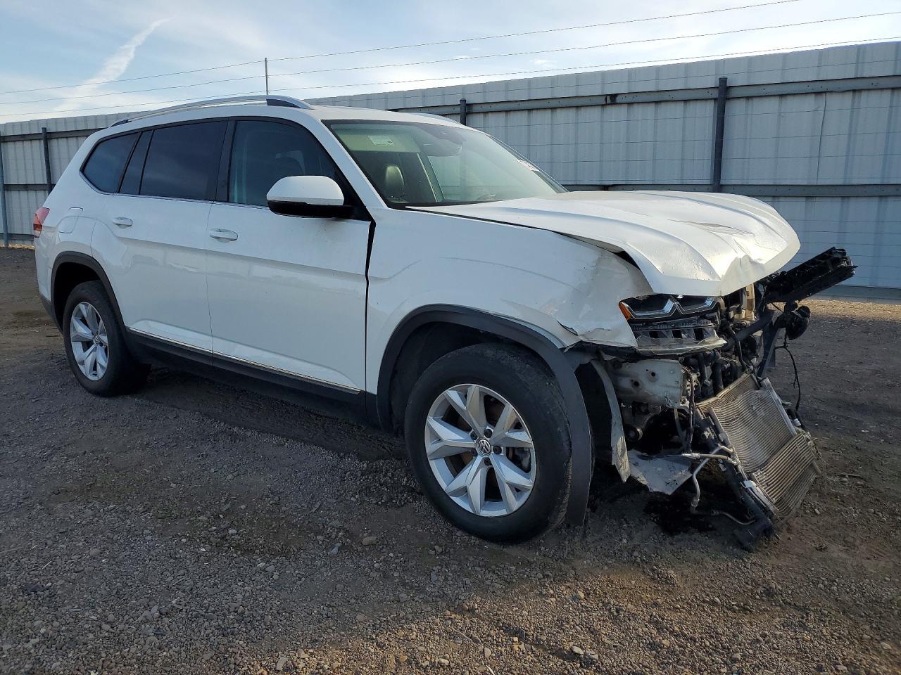 2018 Volkswagen Atlas Sel - Image 4