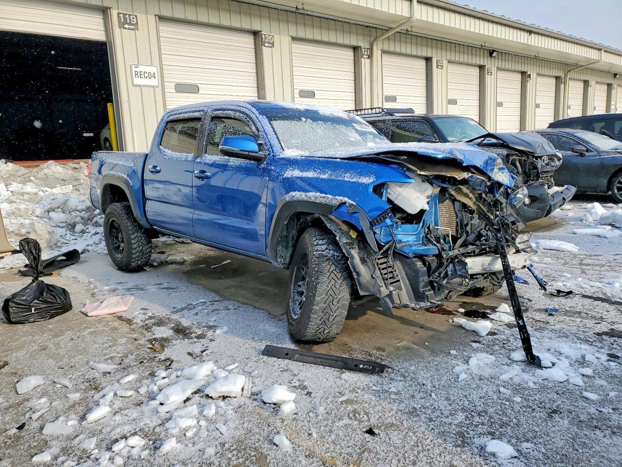 2016 Toyota Tacoma - Фото 4