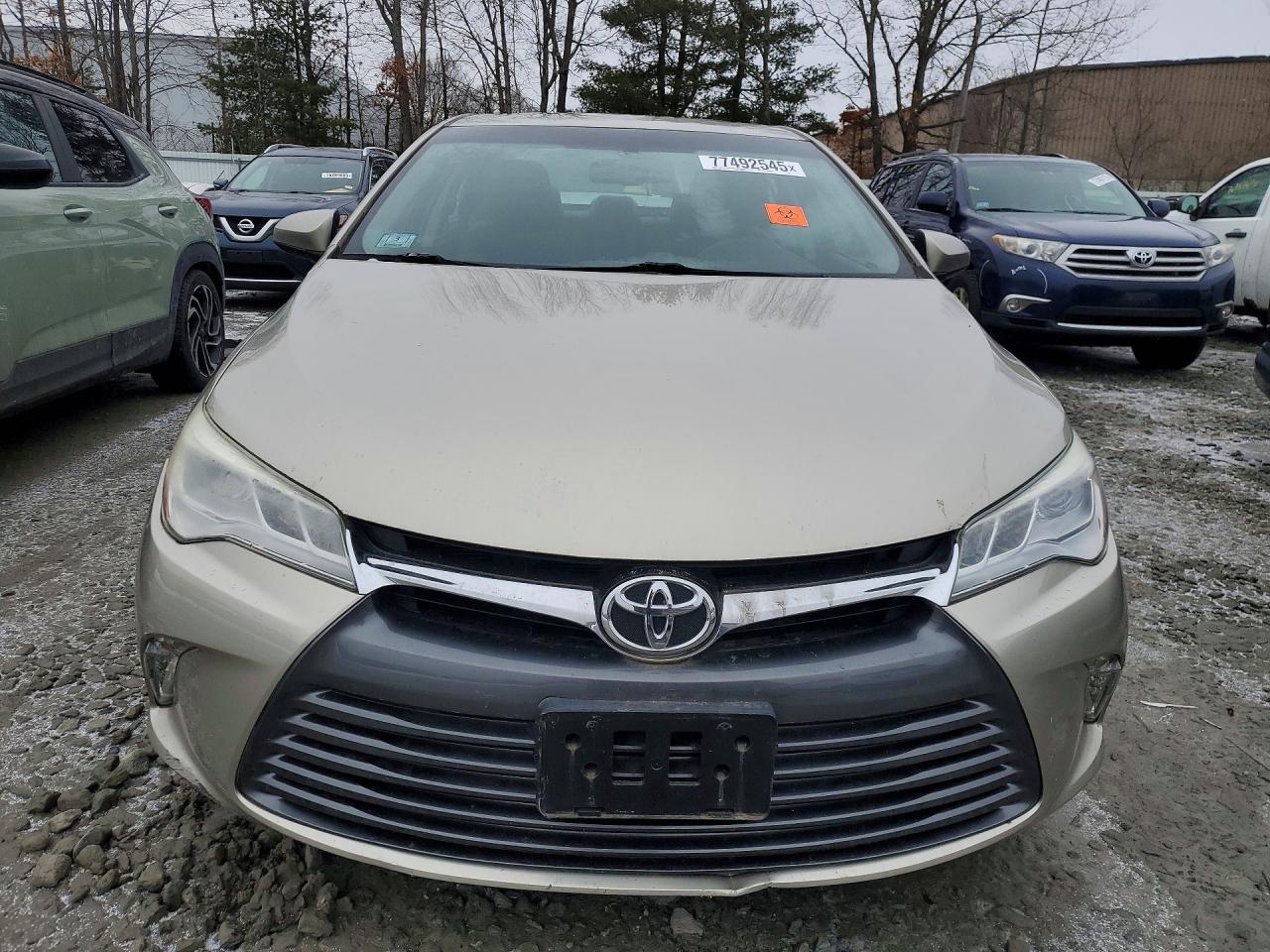 2015 Toyota Camry - Фото 5