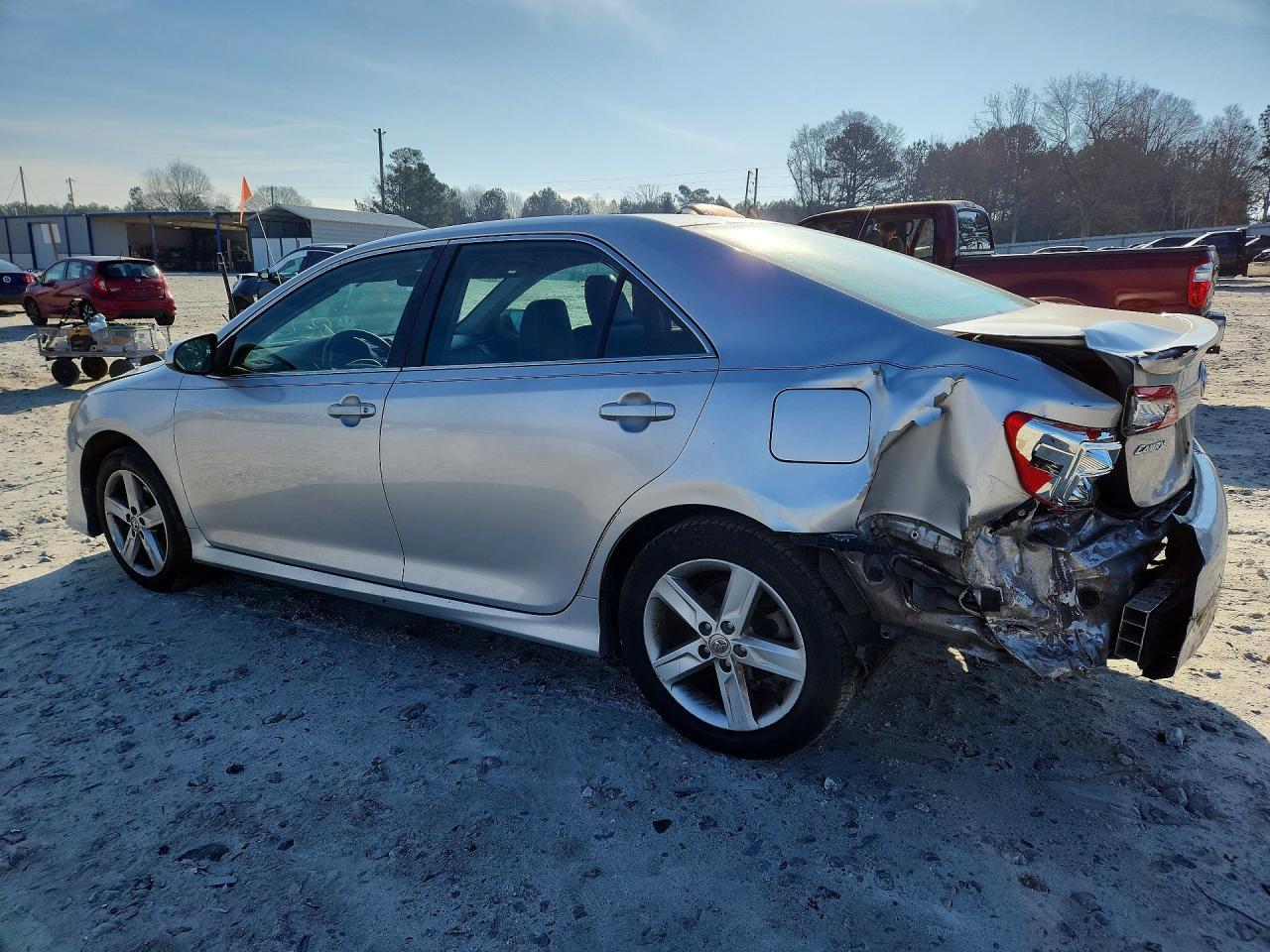 2013 Toyota Camry Se - Фото 2