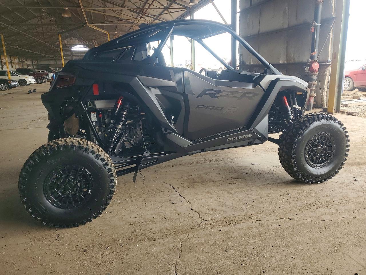 2025 Polaris Rzr Pro R Ultimate - Фото 4