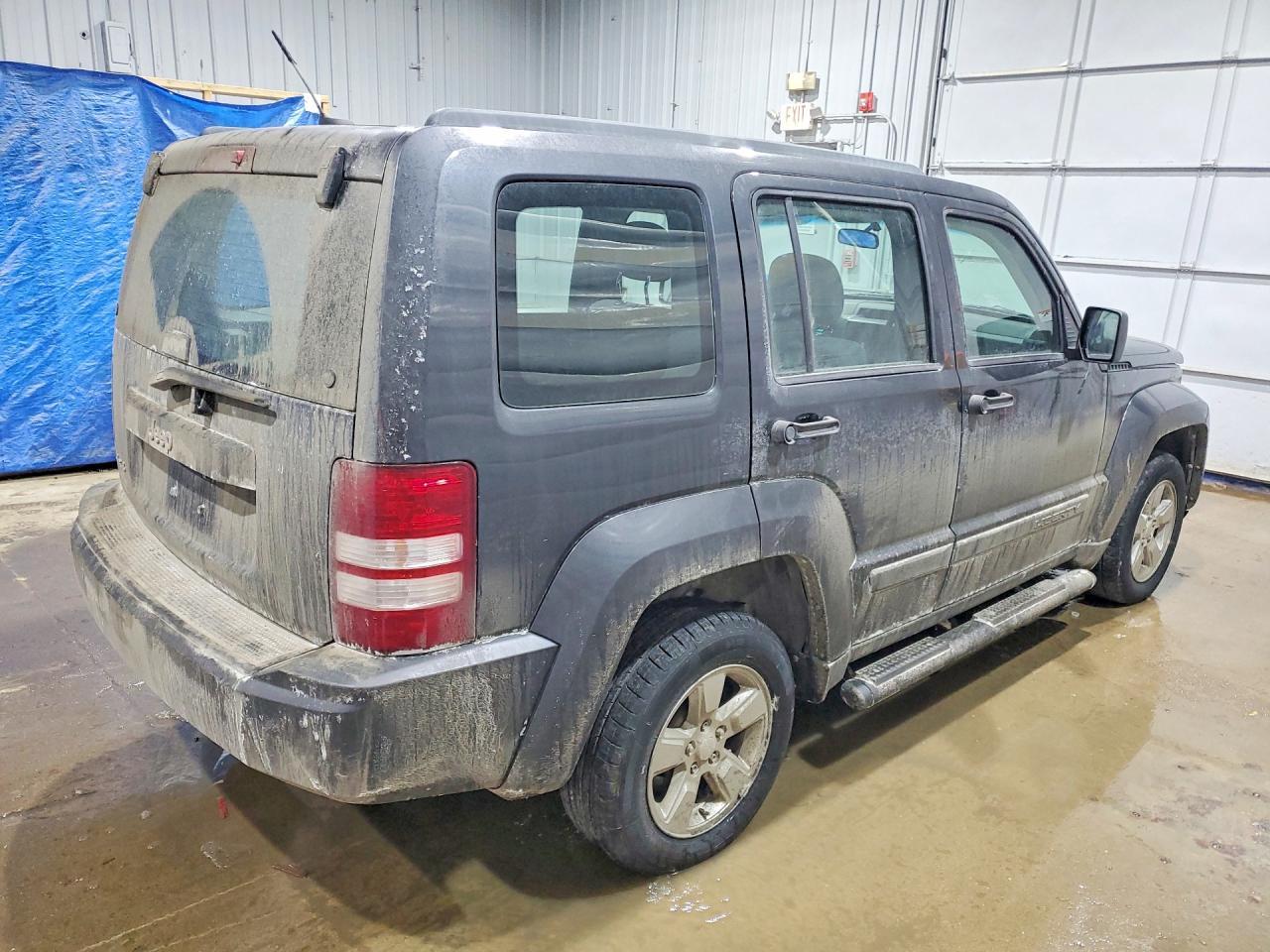 2010 Jeep Liberty Sport - Фото 3