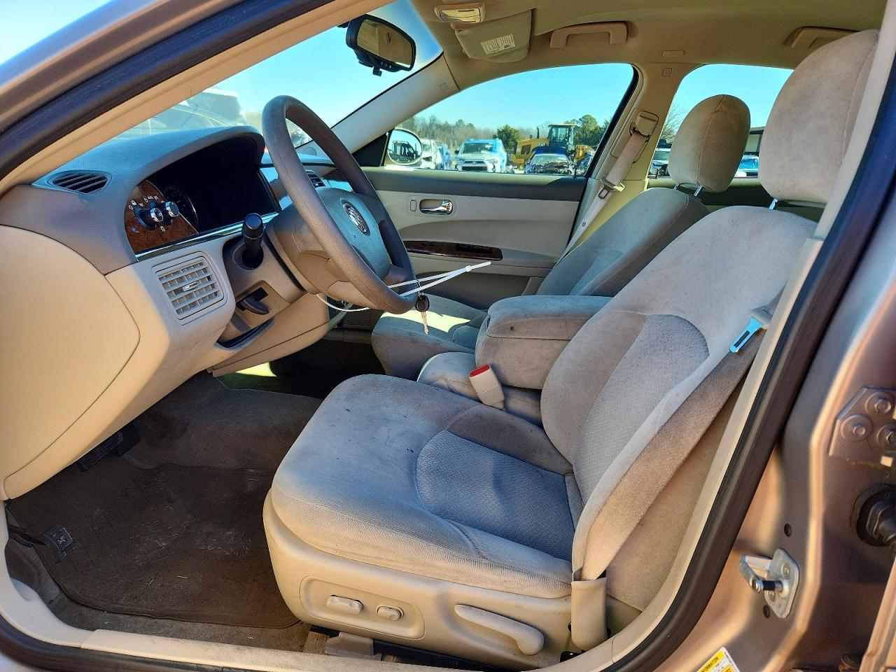 2006 Buick Lacrosse Cx - Image 7