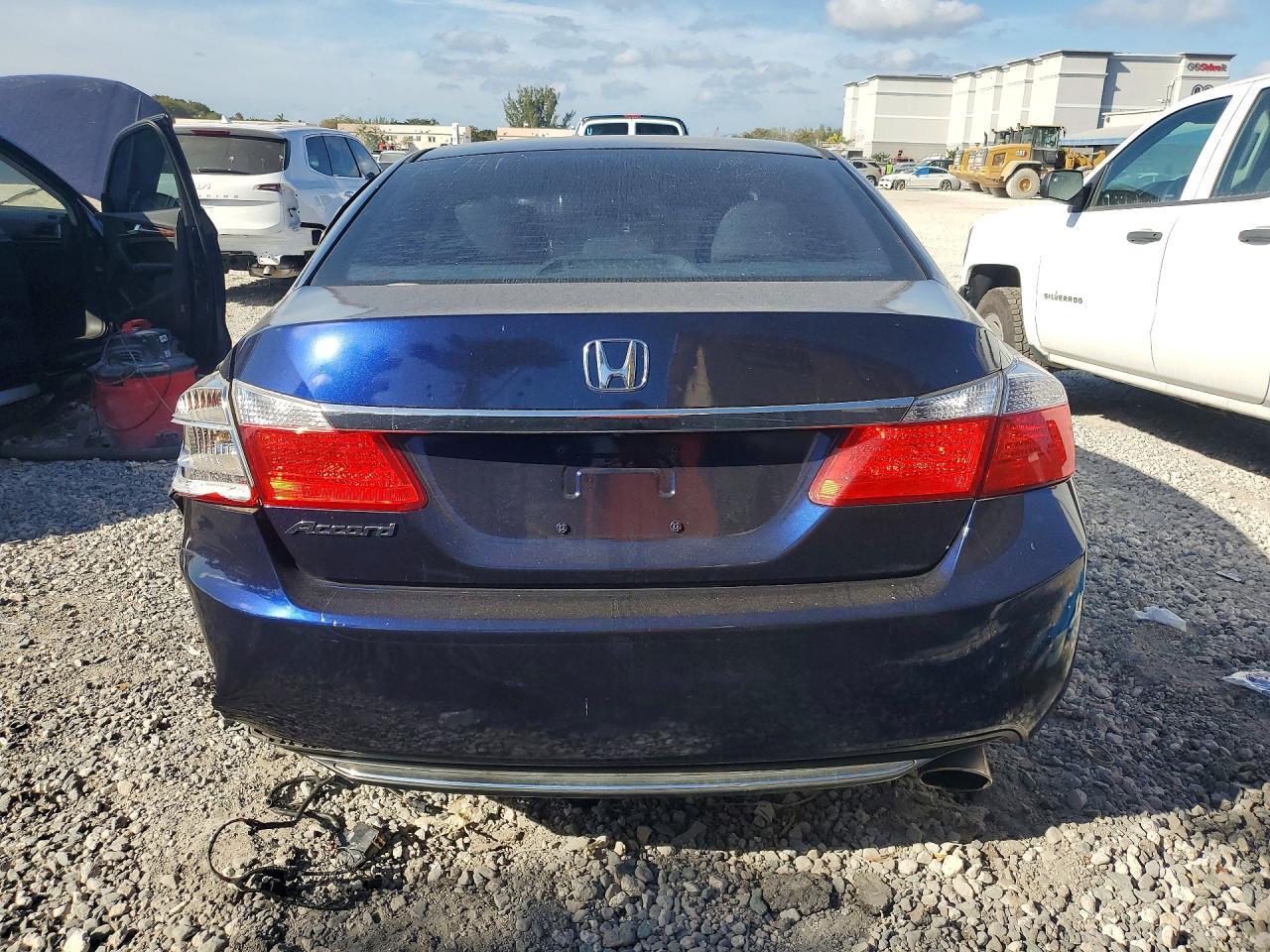 2015 Honda Accord Ex - Фото 6