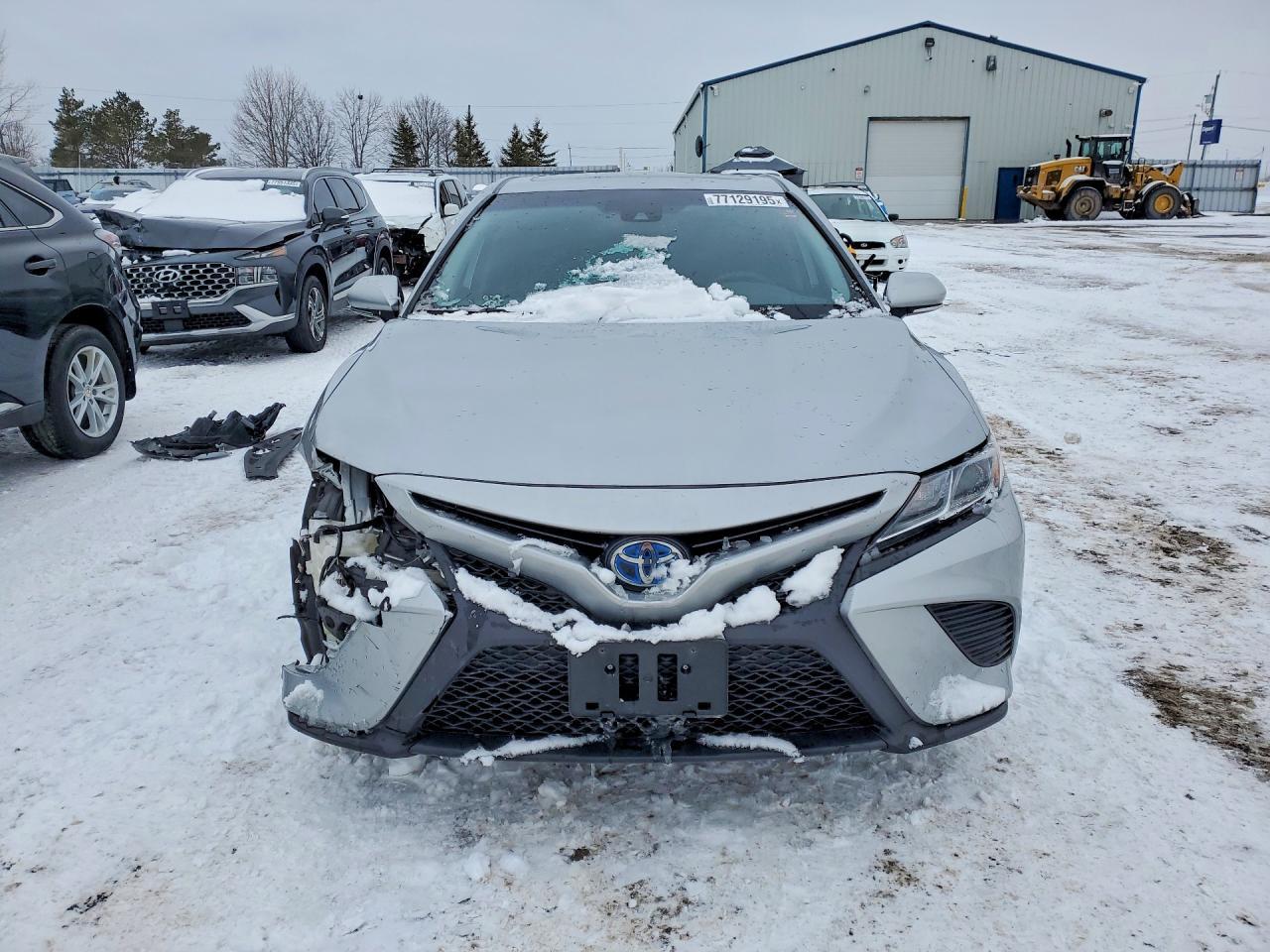 2020 Toyota Camry Se - Фото 5