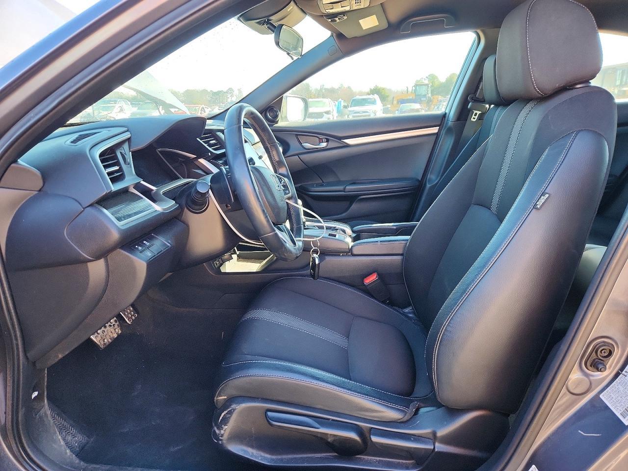 2019 Honda Civic Sport - Фото 7