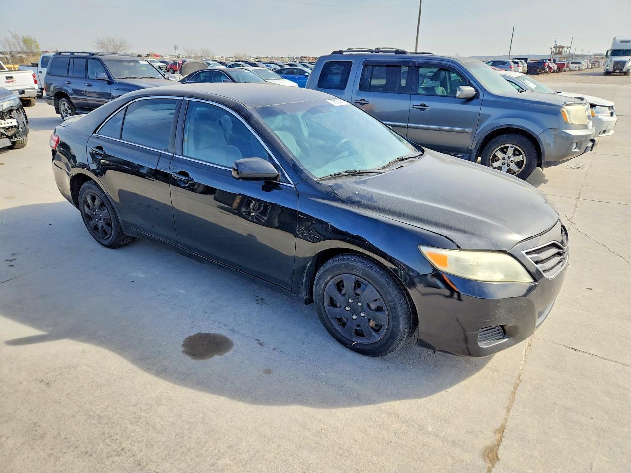 2010 Toyota Camry Le - Фото 4