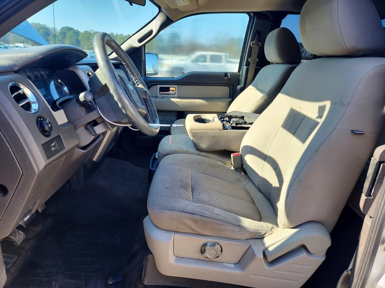 2010 Ford F150 Super Cab - Image 7