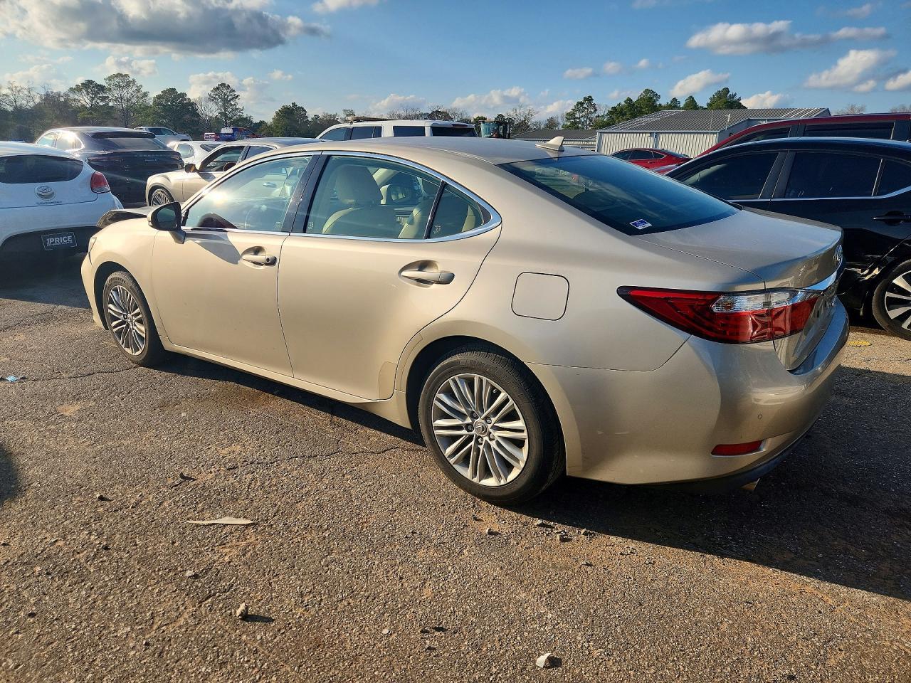 2014 Lexus Es 350 Base - Image 2