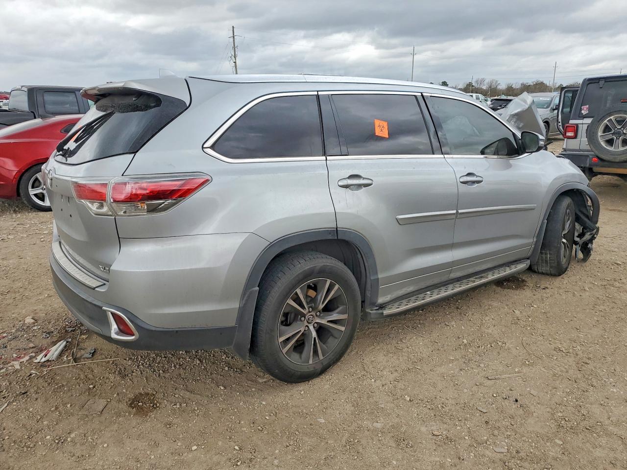 2016 Toyota Highlander Xle - Фото 3