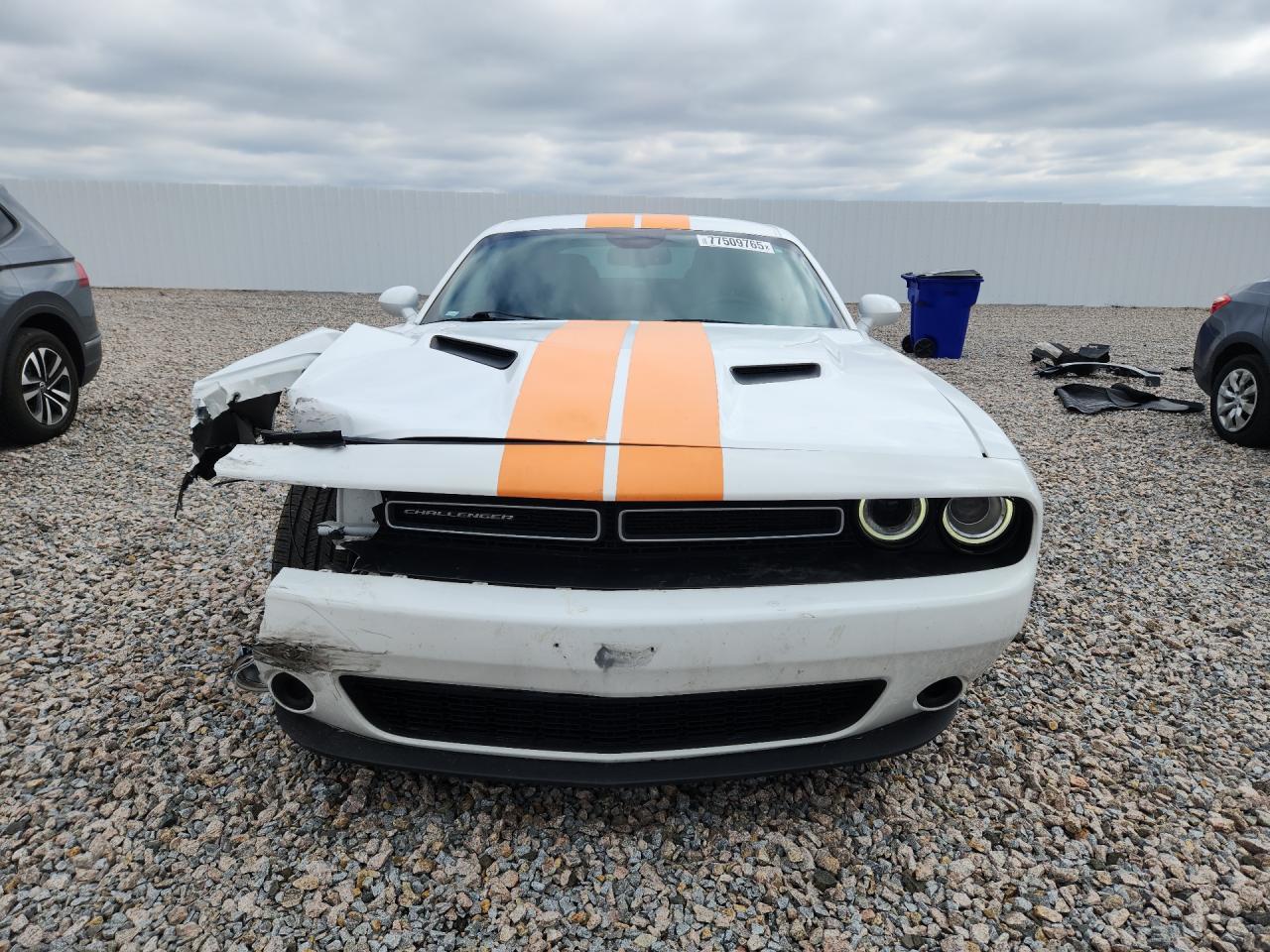 2016 Dodge Challenger Sxt - Image 5