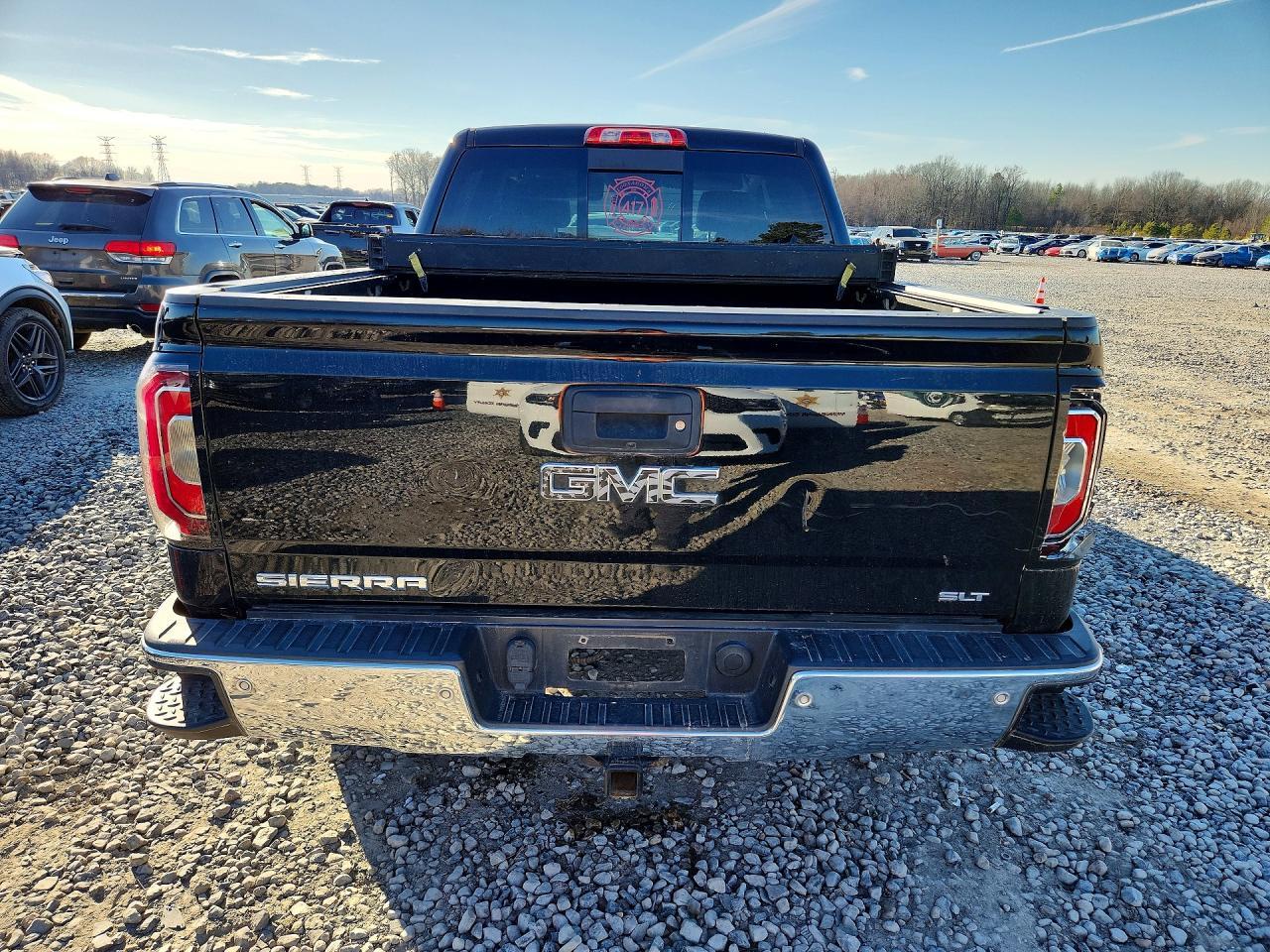 2017 GMC Sierra - Image 6