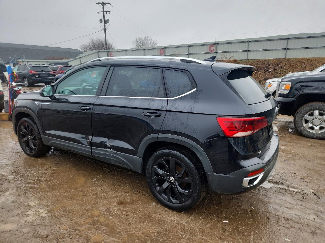 2022 Volkswagen Taos Se Iq Drive - Image 2