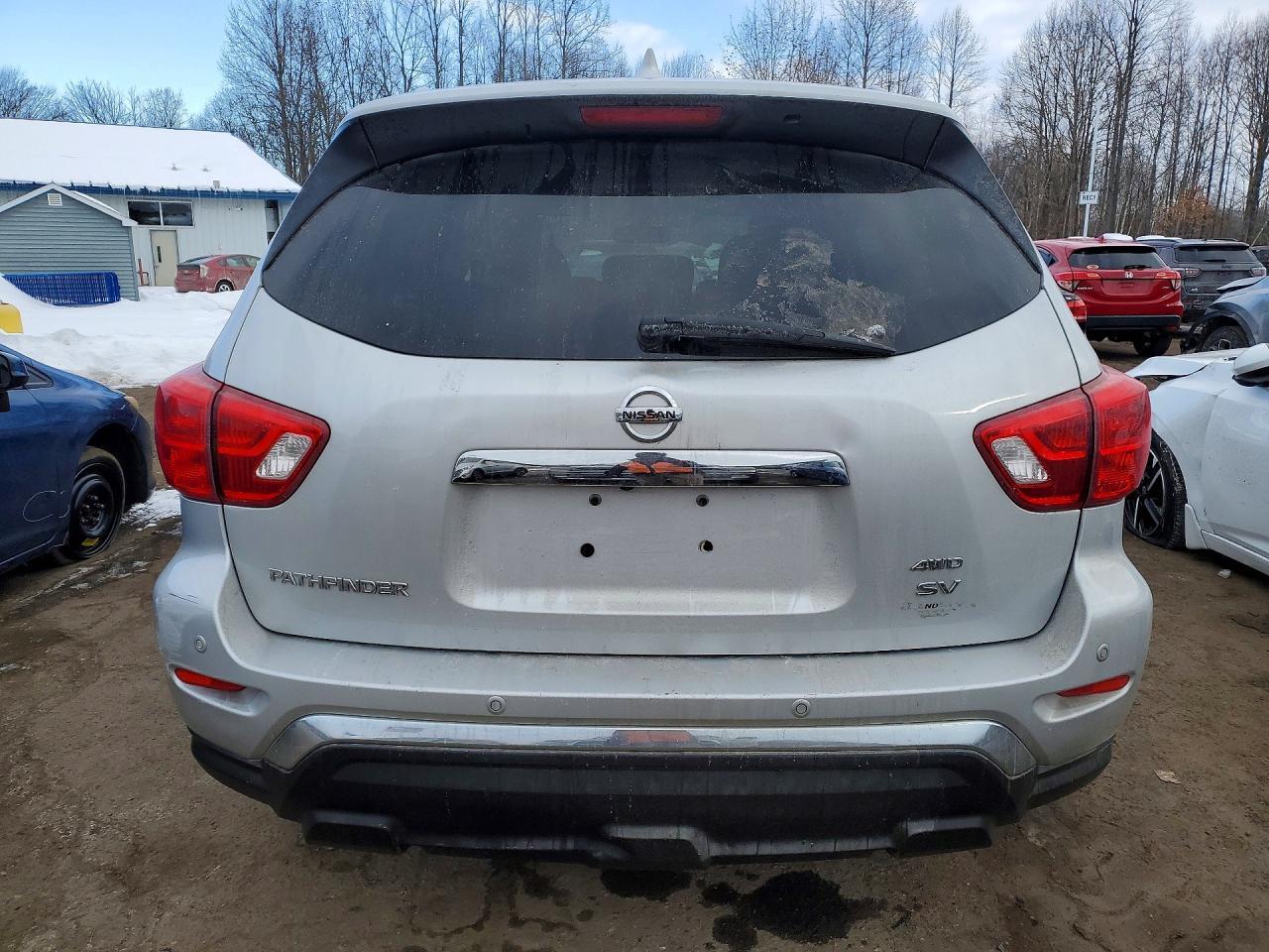 2019 Nissan Pathfinder S - Фото 6