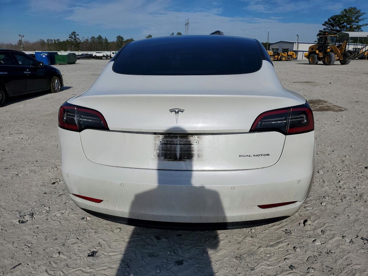 2022 Tesla Model 3 - Image 6