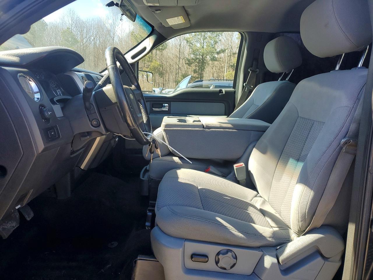2011 Ford F150 Super Cab - Фото 7