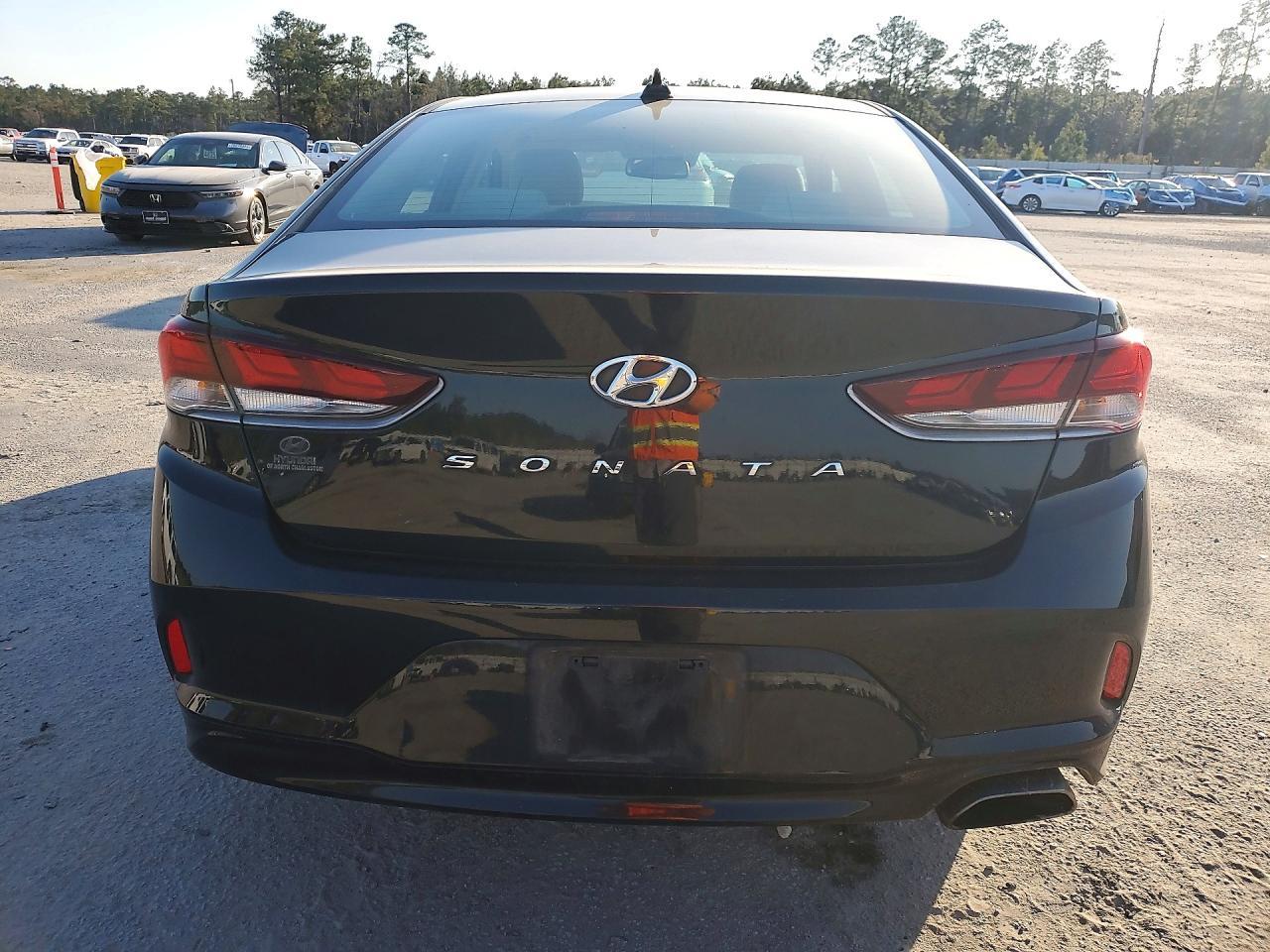 2019 Hyundai Sonata Limited - Image 6