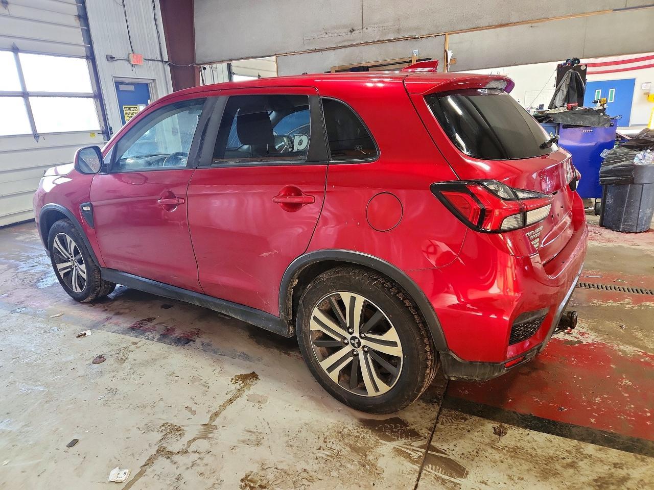 2020 Mitsubishi Outlander Sport Es - Фото 2