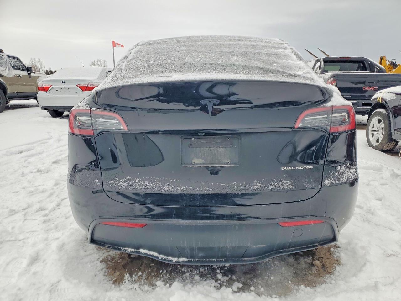 2024 Tesla Model Y - Фото 6