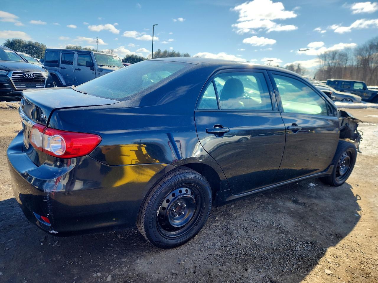 2012 Toyota Corolla Le - Фото 3