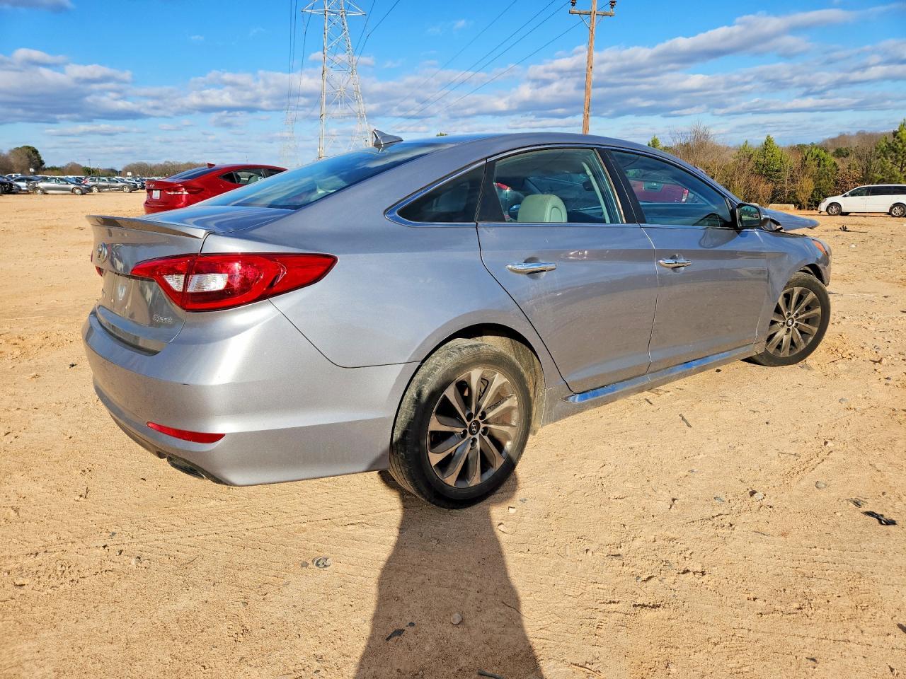 2017 Hyundai Sonata - Фото 3