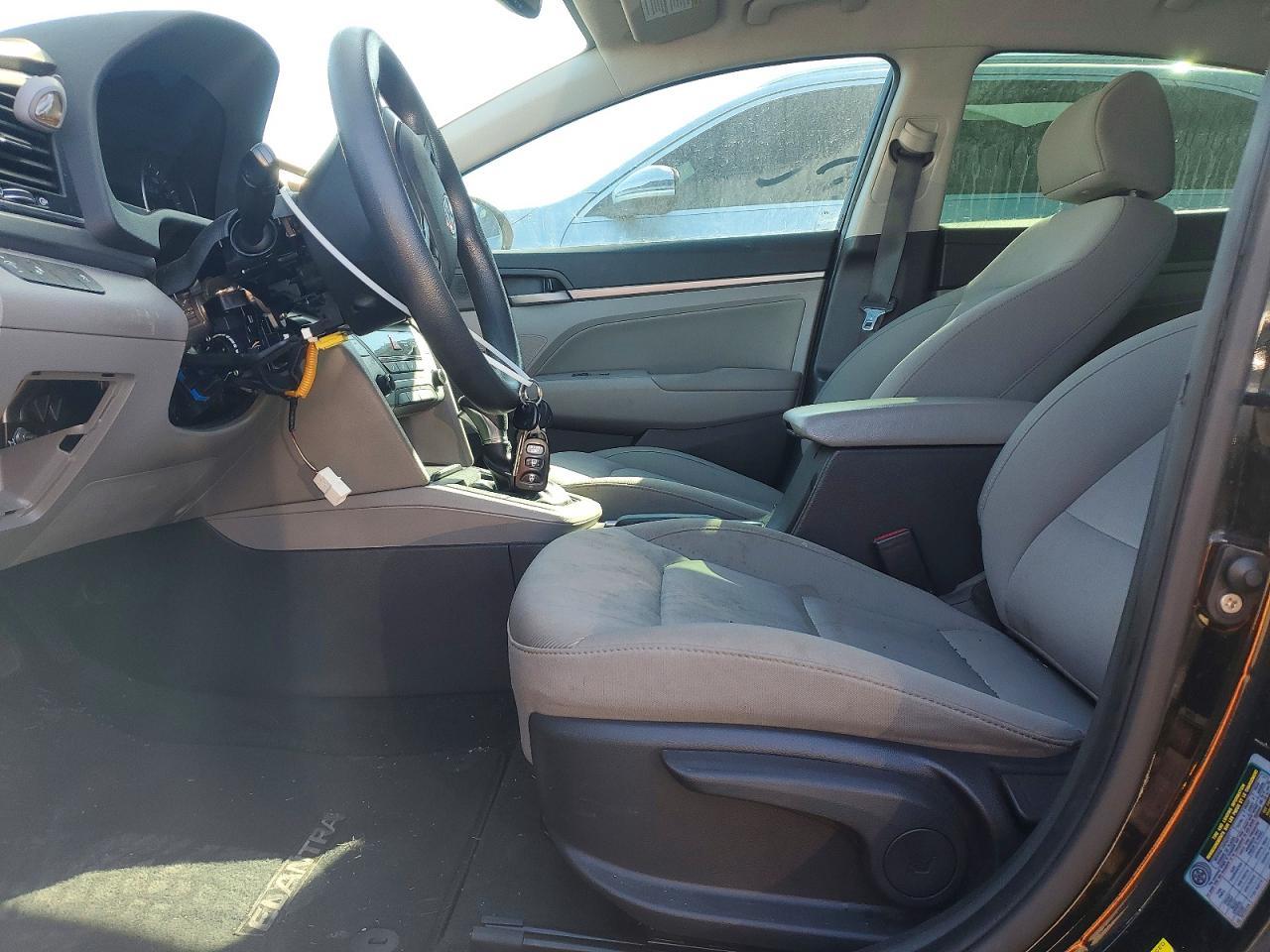 2018 Hyundai Elantra Sel - Фото 7