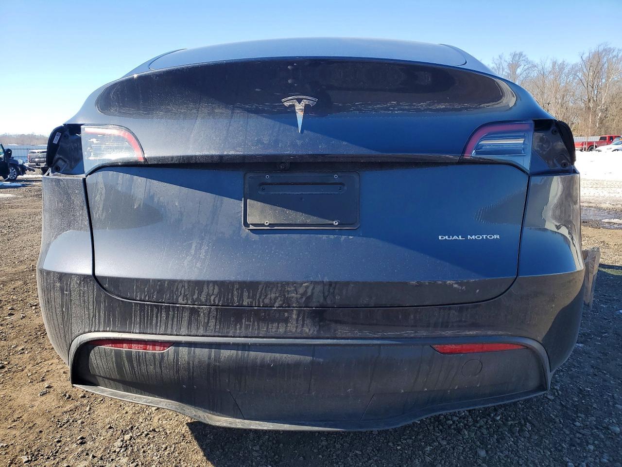 2024 Tesla Model Y - Image 6