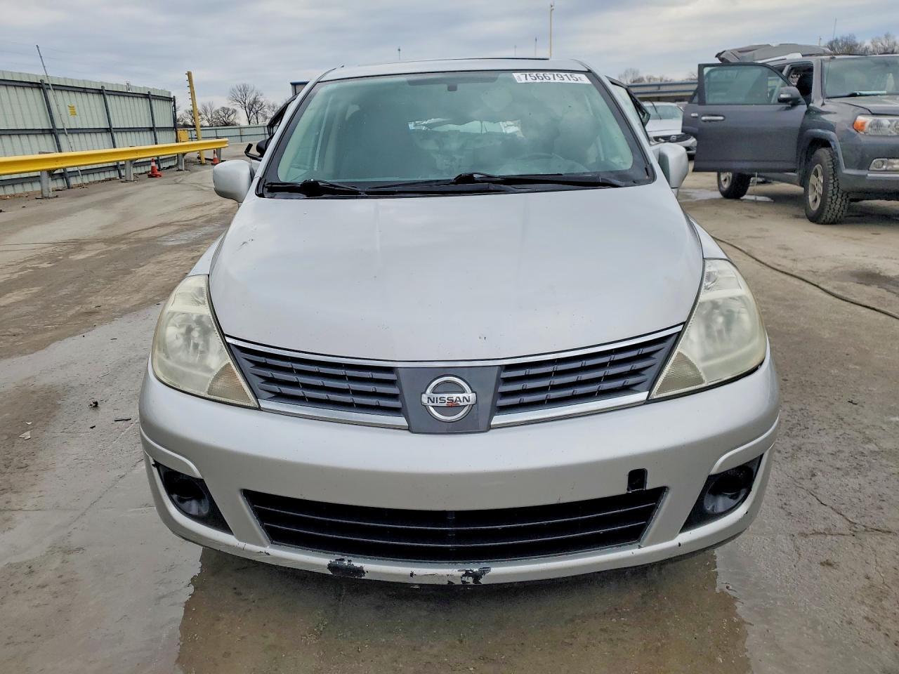 2009 Nissan Versa 1.8 S - Image 5