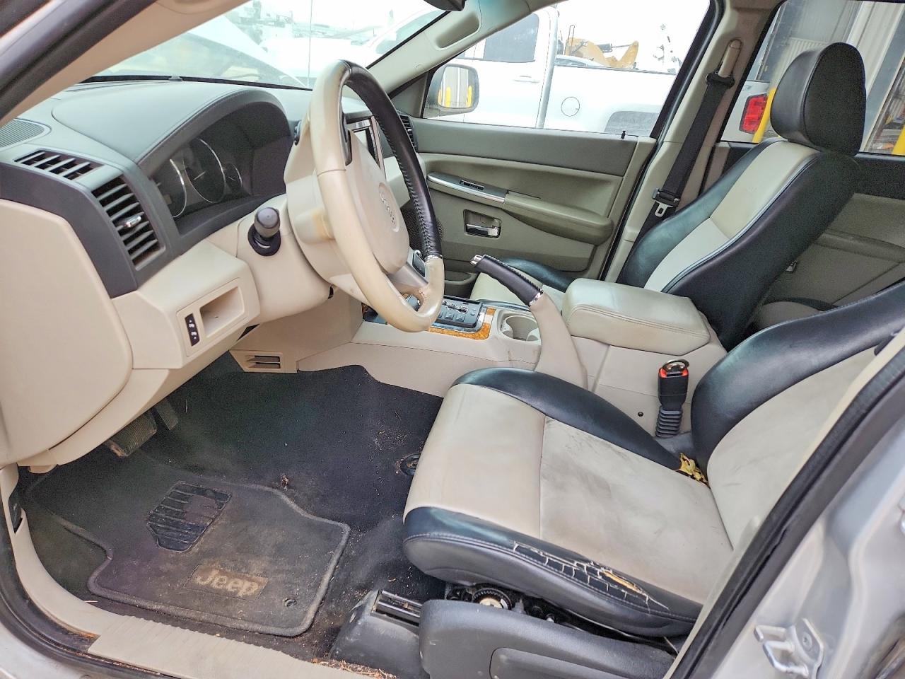 2010 Jeep Grand Cherokee Laredo - Фото 7