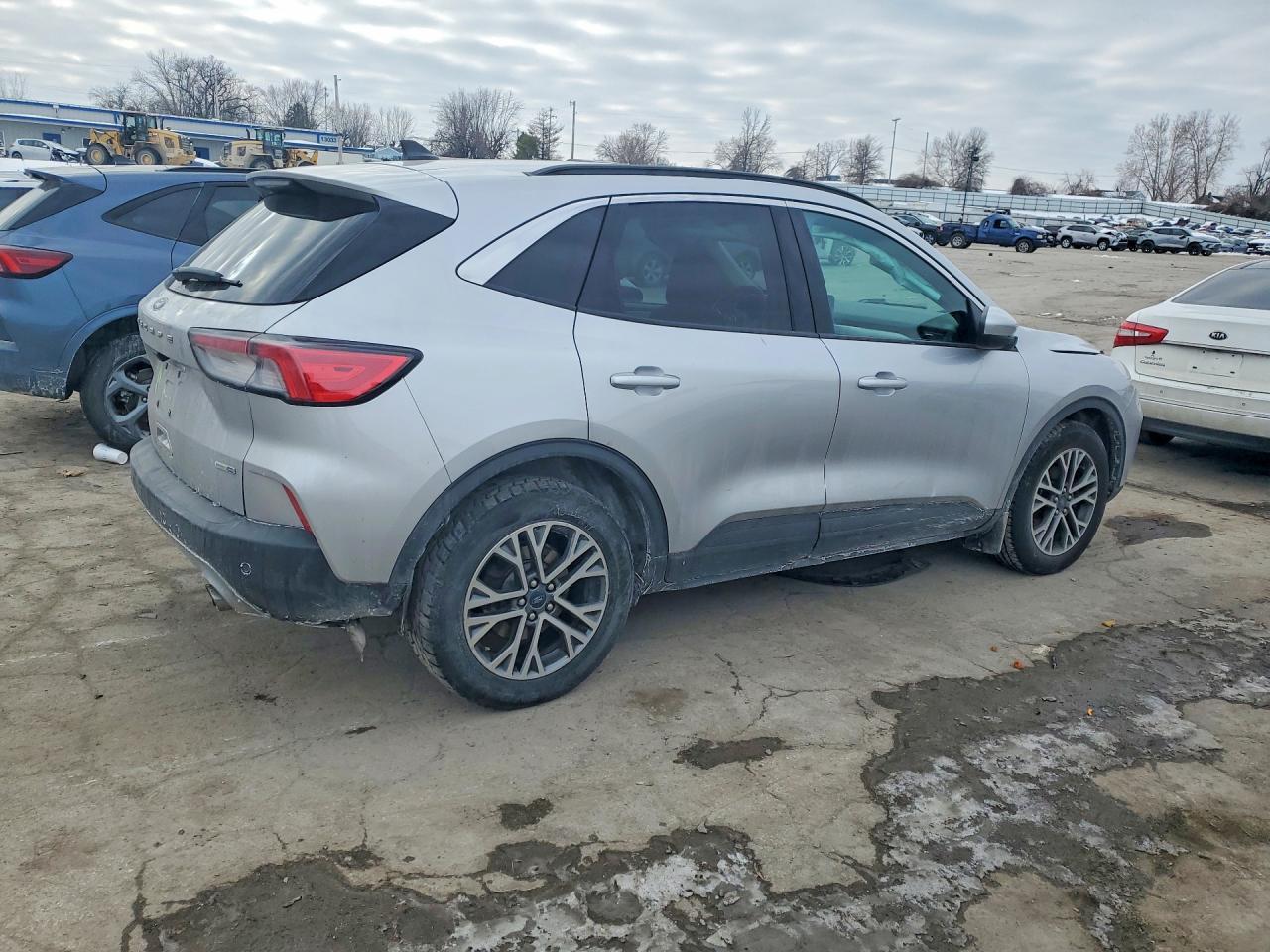 2020 Ford Escape Sel - Фото 3