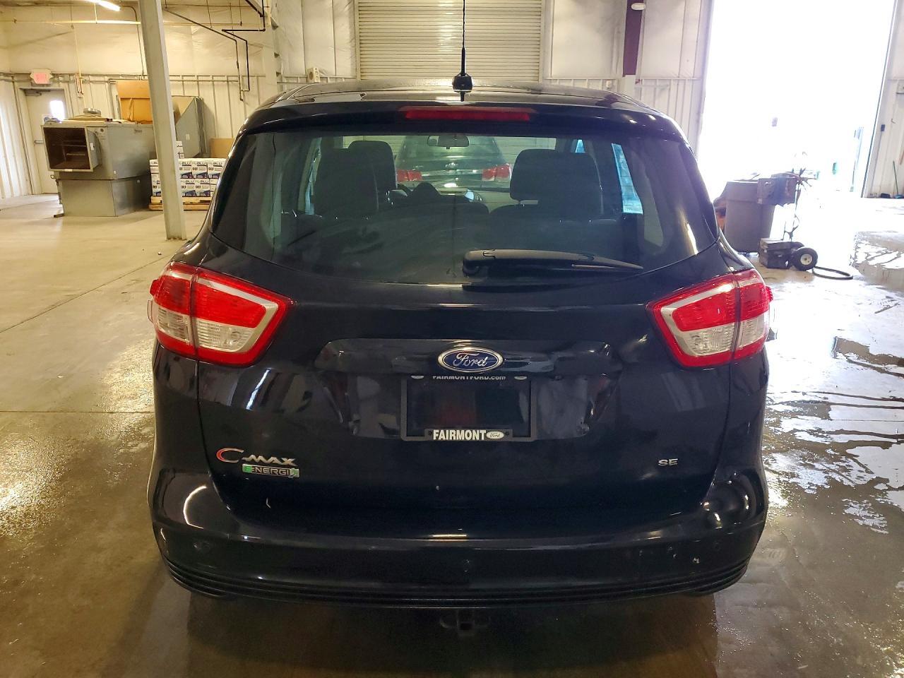 2017 Ford C-Max Se - Фото 6