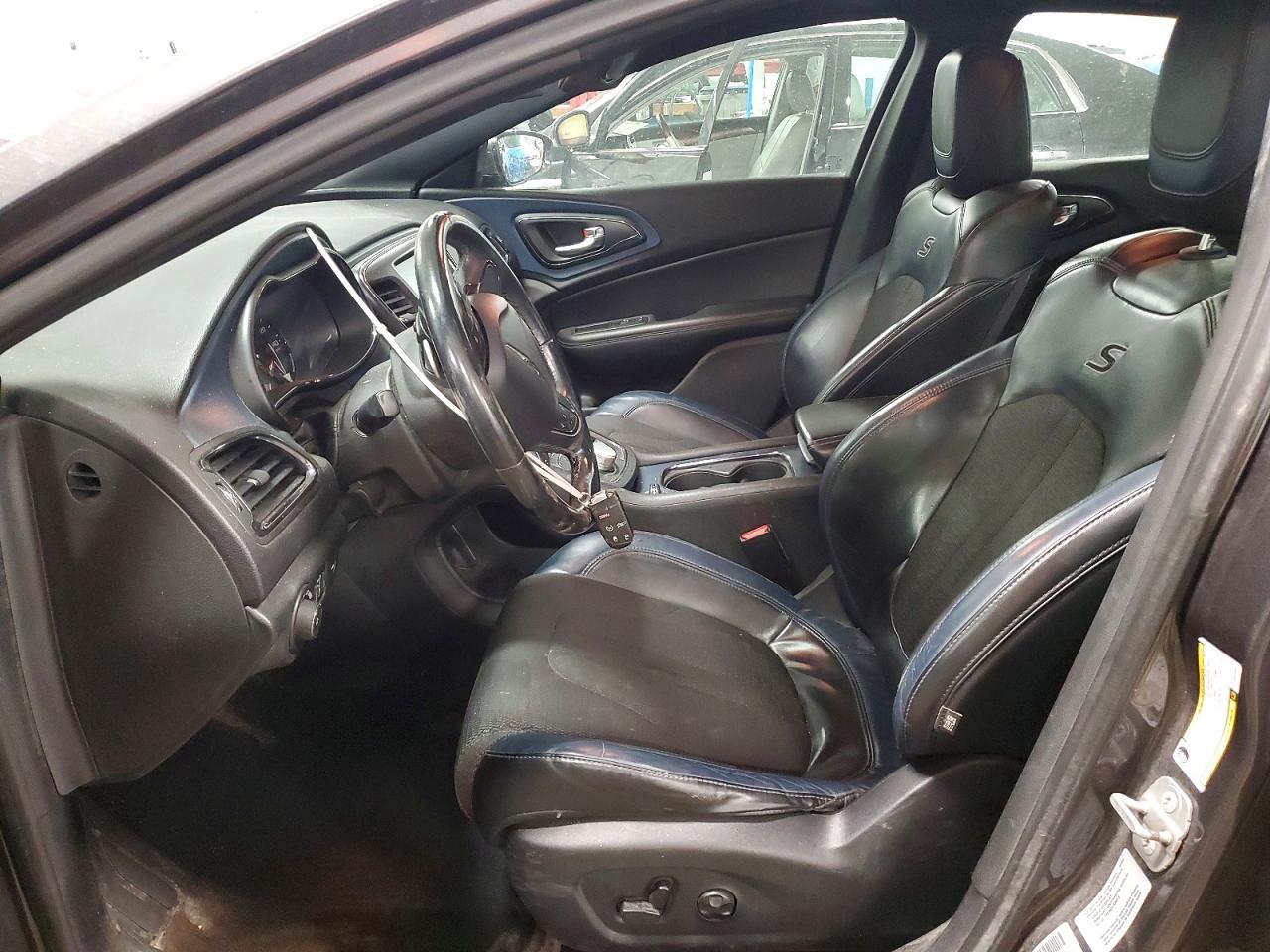 2015 Chrysler 200 S - Фото 7