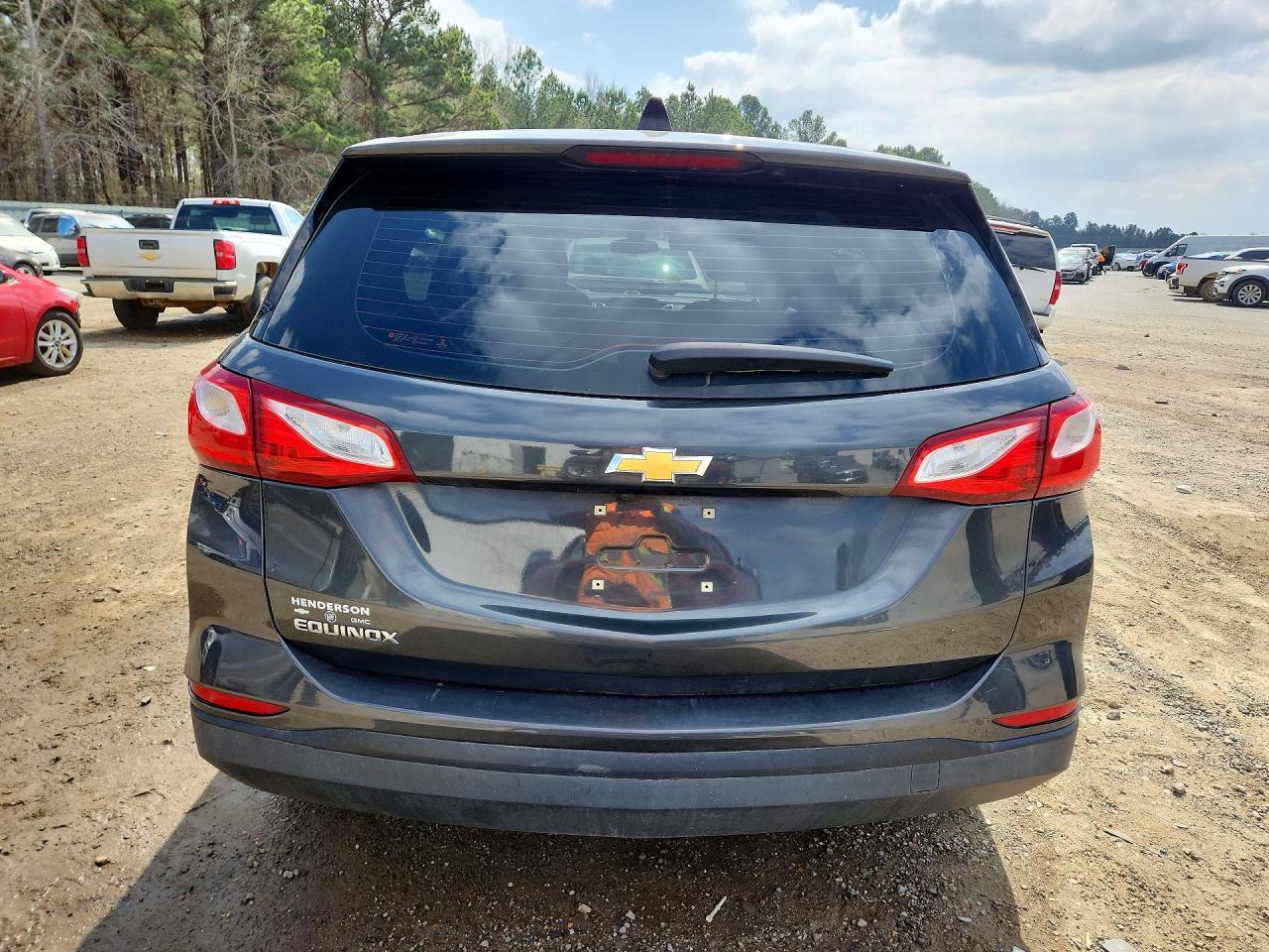 2020 Chevrolet Equinox Ls - Image 6