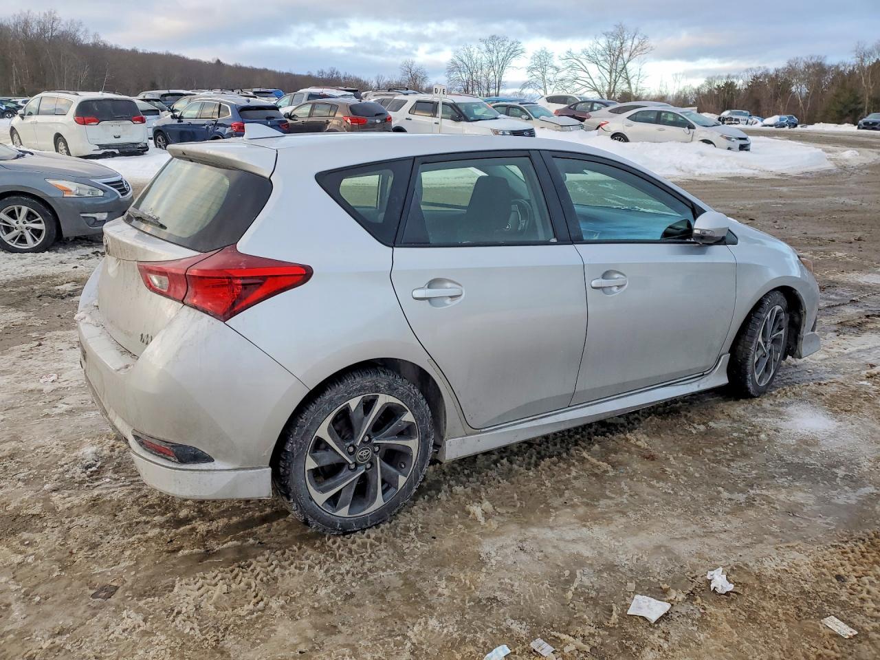 2018 Toyota Corolla Im - Фото 3